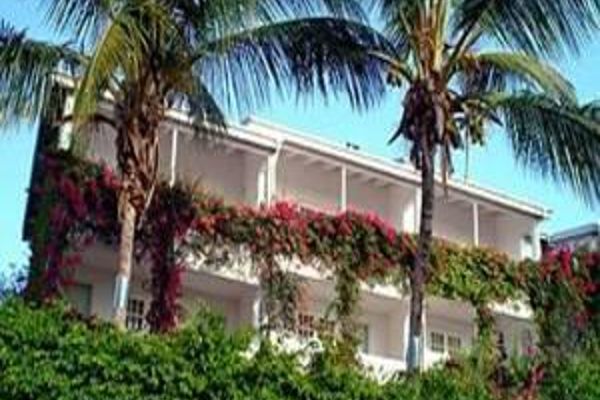Trade Winds Hotel (Green Bay)